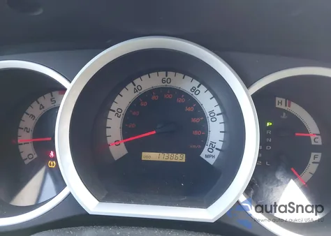 2015 Toyota Tacoma Base V6 z USA, uszkodzony, nr VIN 3TMMU4FN0FM082575